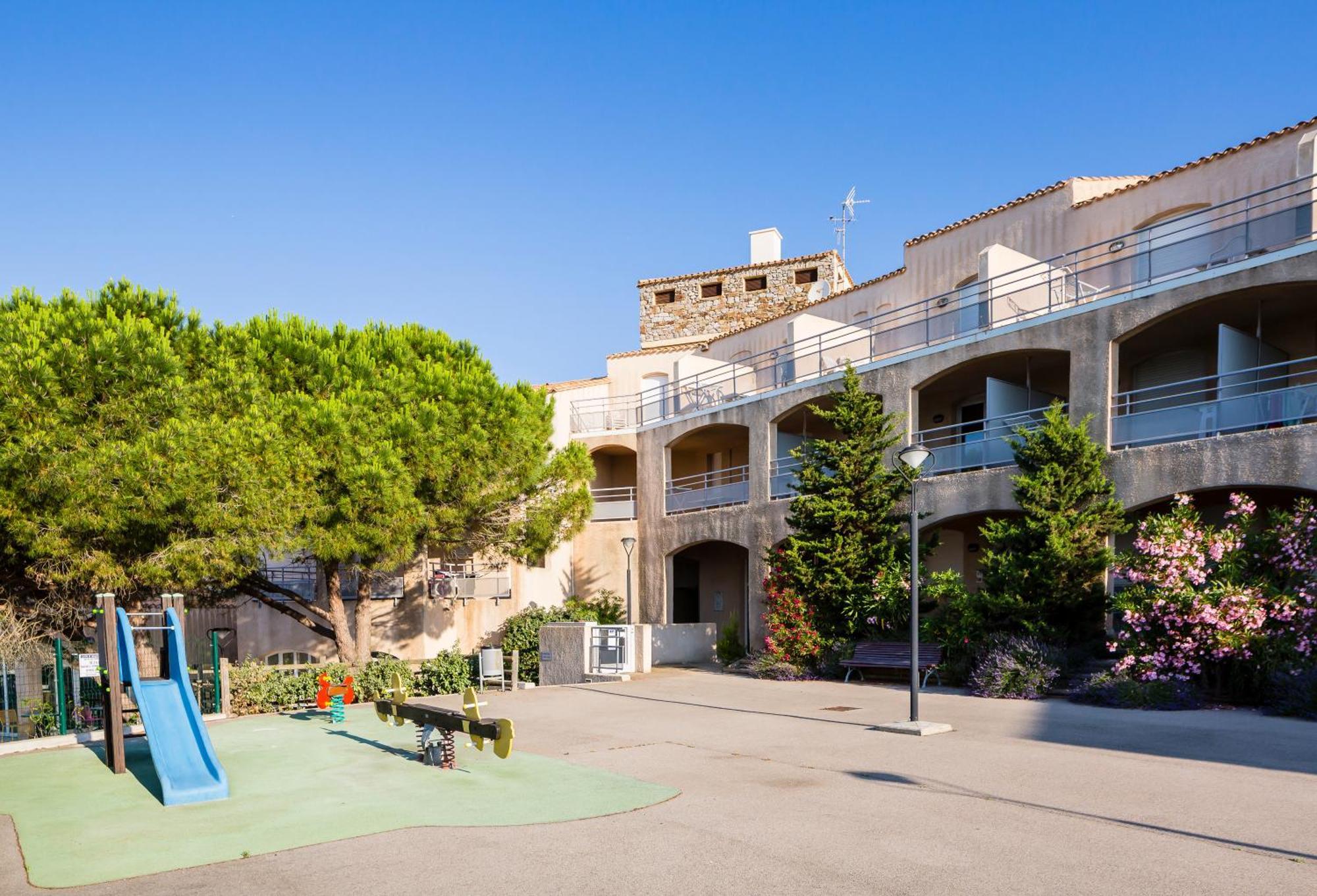 Ulvf Les Romarins Aparthotel Fleury  Luaran gambar